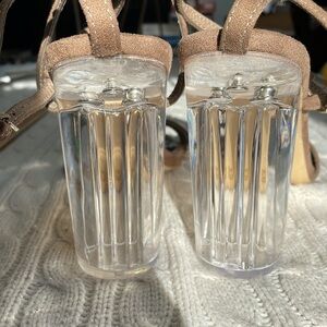 Women’s NOA 10 faux suede strappy heels 4.25” clear plastic/lucite chunky
